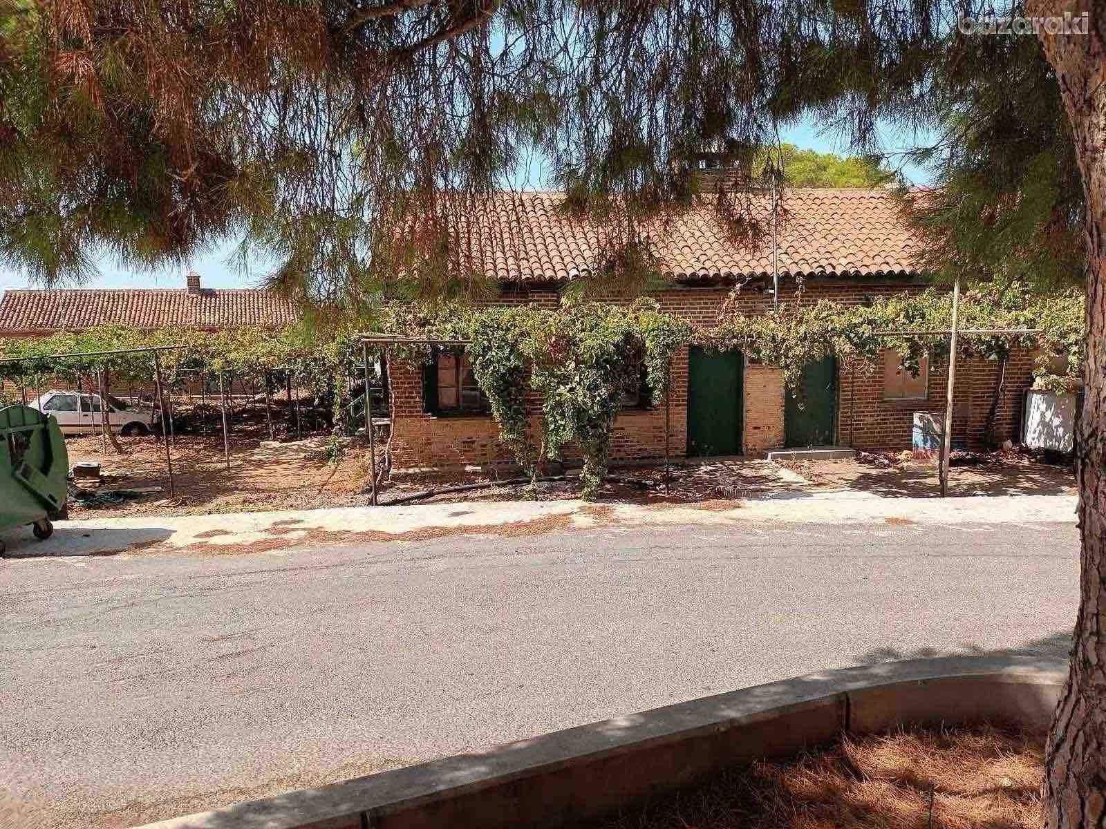 Paphos Nea Dimata 4Bdr Bungalow For Sale KTM103483