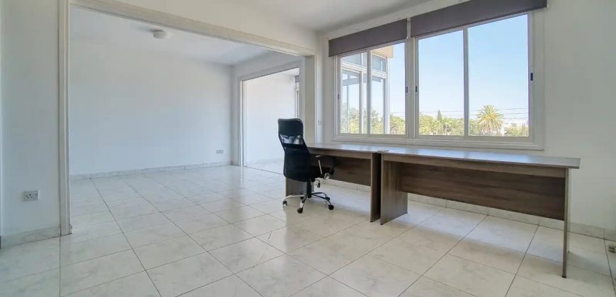 Paphos Pafos Centre 3Bdr Apartment For Sale KTM104114