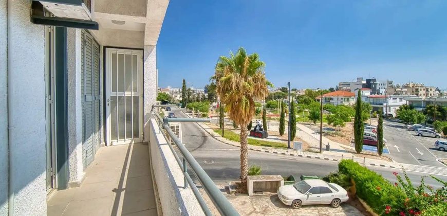 Paphos Pafos Centre 3Bdr Apartment For Sale KTM104114