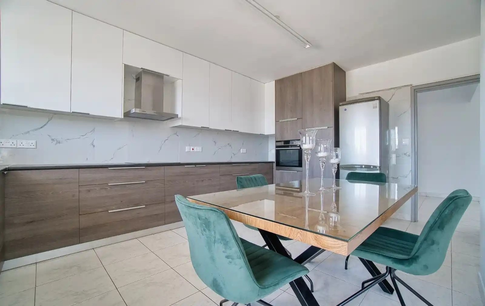 Paphos Pafos Centre 3Bdr Apartment For Sale KTM104114