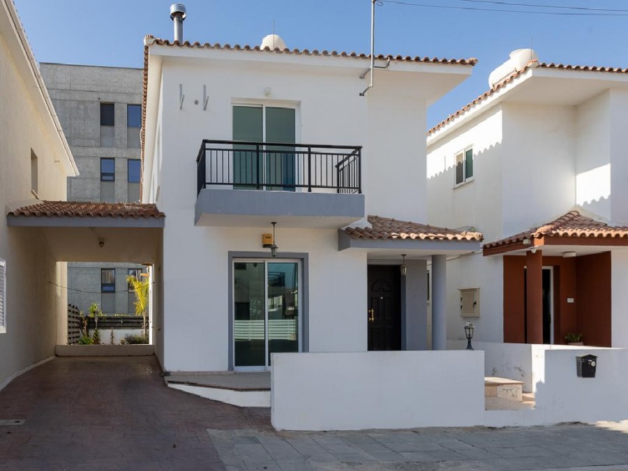 Paphos Pafos Centre Bdr Detached Villa For Sale KTM104214