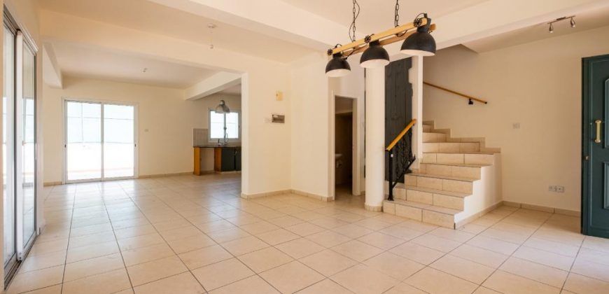 Paphos Paphos Municipality 4Bdr House For Sale GRD8856