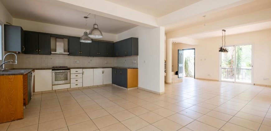 Paphos Paphos Municipality 4Bdr House For Sale GRD8856