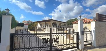 Paphos Peyia 3Bdr Bungalow House / Villa For Sale WWR12524