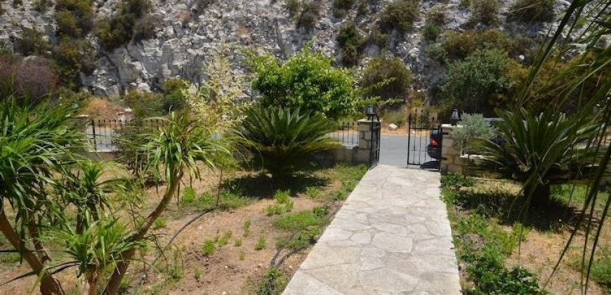 Paphos Tala 5Bdr House (Detached) For Sale FCP41464