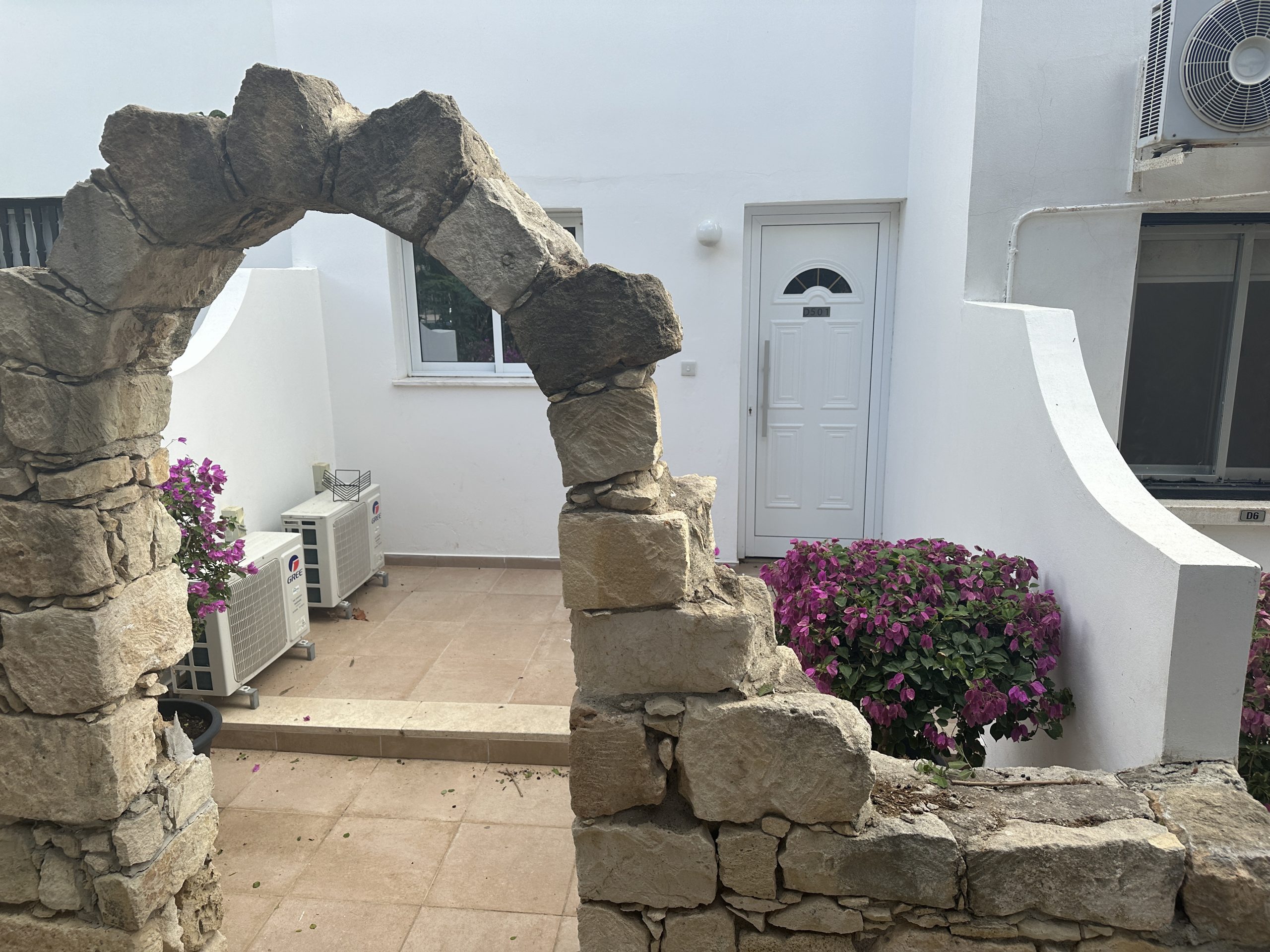 Paphos Tombs of the Kings 2Bdr Townhouse For Sale LTR61127