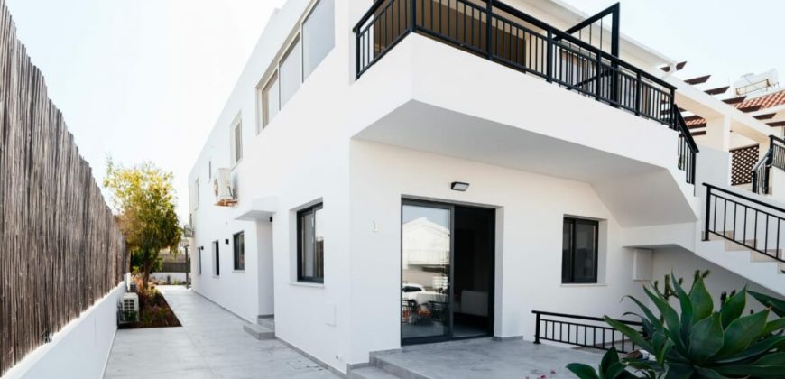 Paphos Universal 3Bdr Apartment For Sale PRK32162