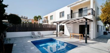 Paphos Universal 3Bdr Apartment For Sale PRK32162