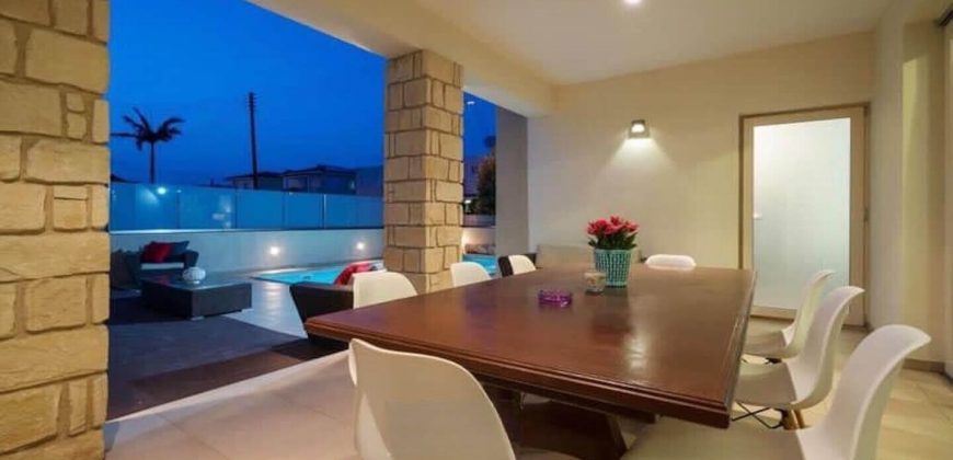 Paphos Universal 6Bdr Villa For Sale TPH2777