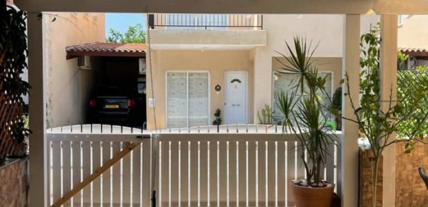 Paphos Universal Area 3Bdr Town House For Sale KTM104401