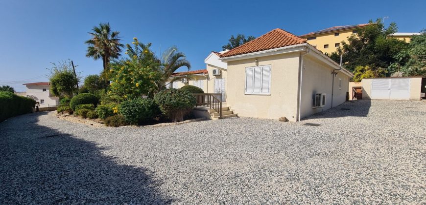 Paphos Chloraka 4Bdr Bungalow For Sale UQH2726