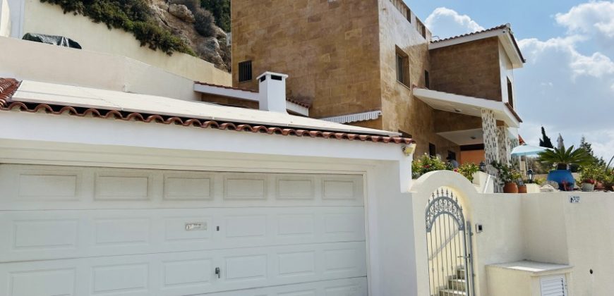 Paphos Chlorakas 4Bdr Villa Detached For Sale WWR10575