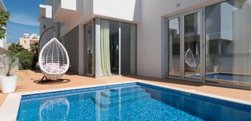 Paphos Chlorakas 4Bdr Villa Detached For Sale WWR12480