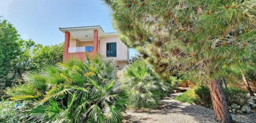 Paphos Neo Chorio 5Bdr Villa Detached For Sale WWR12424