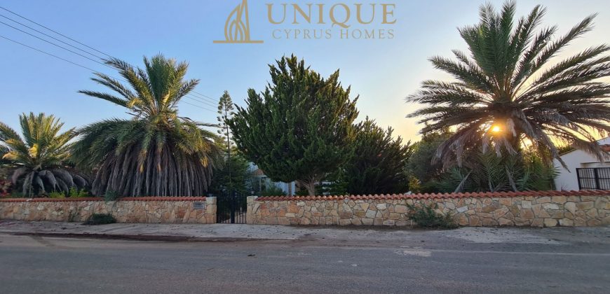 Paphos Pegeia – Sea Caves 7Bdr Villa For Sale UQH1201