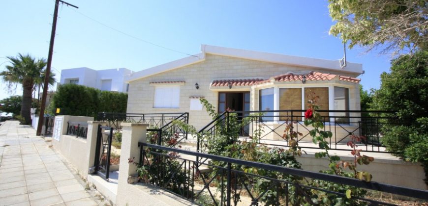 Paphos Petrideia 4Bdr Bungalow Resale For Sale WWR5766