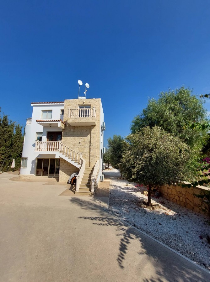 Paphos Peyia Villa Detached For Sale WWR10601