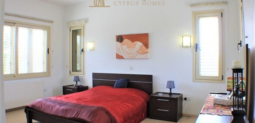 Paphos Polemi 4Bdr Villa For Sale UQH1254