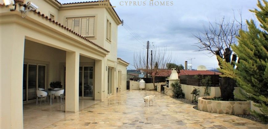 Paphos Polemi 4Bdr Villa For Sale UQH1254