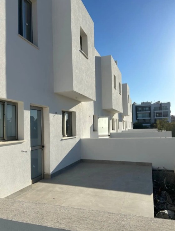 Paphos Yeroskipou 3Bdr Maisonette Town House For Sale WWR28247