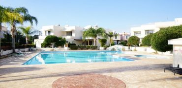 Kato Paphos Universal 2 Bedroom Apartment For Sale BSH41450